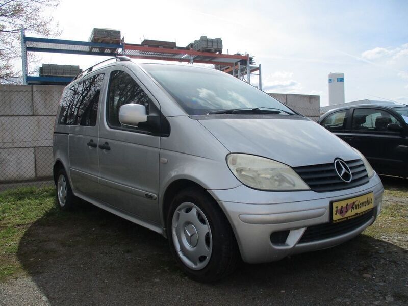 Silber Gebraucht 2002 Mercedes Vaneo Van / Kleinbus | 1.499 € (Fairer Preis) - Bild 1/4