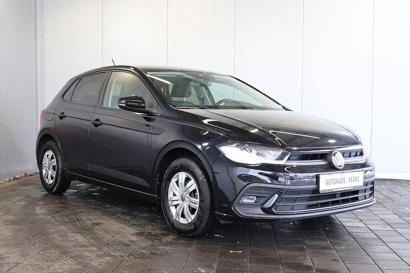 Gebraucht VW Polo Life 80 PS (58 kW) 2024 Schwarz Kleinwagen