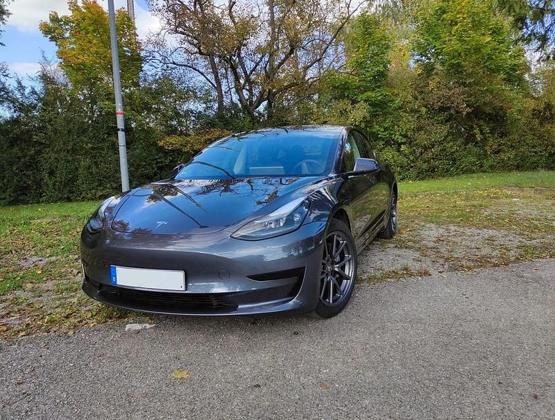 Gebraucht Tesla Model 3 RWD 208 kW (283 PS) 2023 Grau Limousine