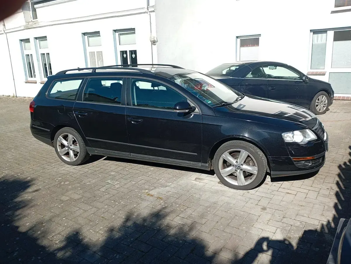 Second-hand VW Passat 105 CP (77 kW) 2007 Negru Break