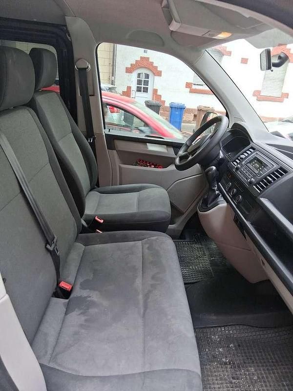 Braun Gebraucht 2016 VW T6 Van | 23.400 € (Teuer) - Bild 1/4