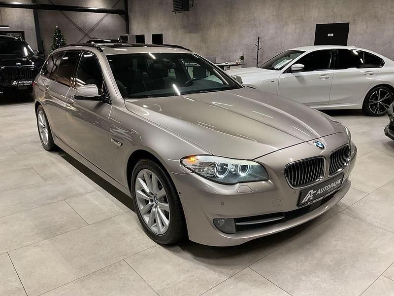 Gebraucht BMW 525 Shadowline 218 PS (160 kW) 2012 Silber Kombi