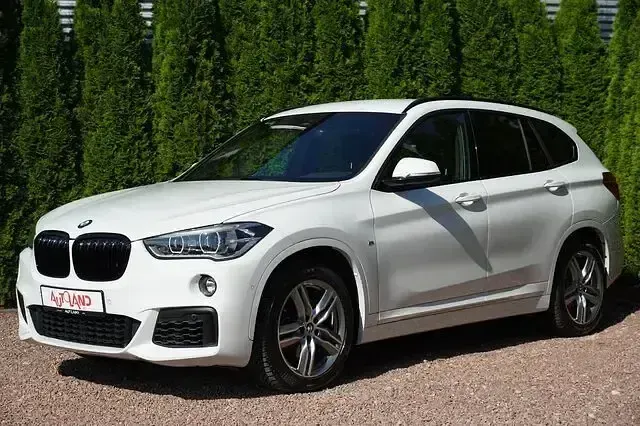 Gebraucht BMW X1 Sport Line 140 PS (102 kW) 2019 Weiß SUV