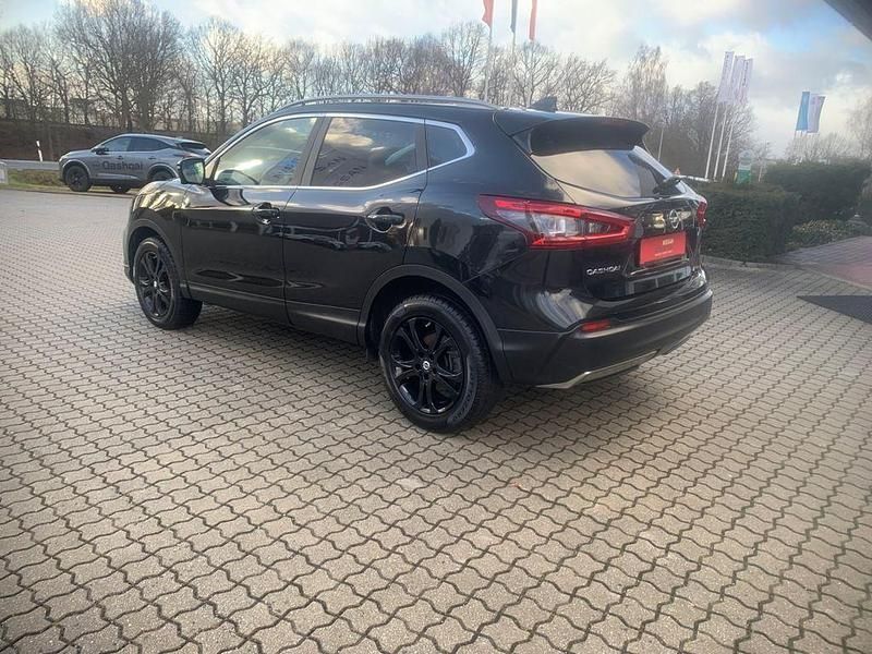 Gebraucht Nissan Qashqai Tekna 159 PS (116 kW) 2019 Schwarz SUV