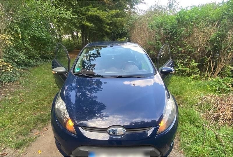 Blau Gebraucht 2009 Ford Fiesta Kleinwagen | 1.050 € (Superpreis) - Bild 1/4