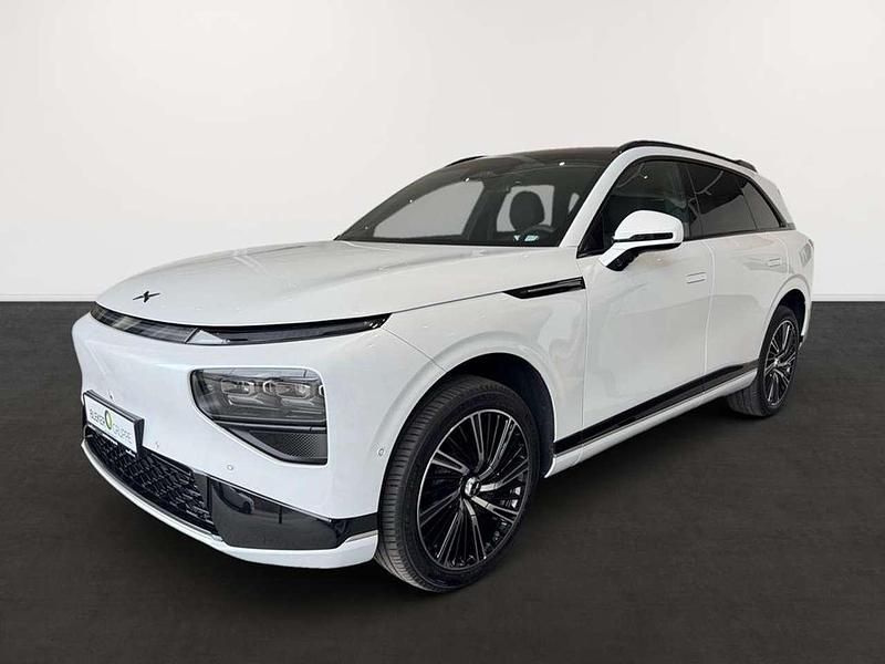 Neu XPENG G9 405 kW (551 PS) 2026 Weiß SUV