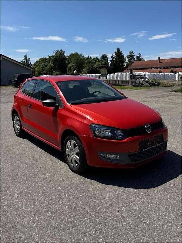 Orange Gebraucht 2010 VW Polo Kleinwagen | 3.100 € (Guter Preis) - Bild 1/4