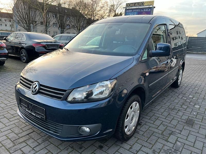 Blau Gebraucht 2015 VW Caddy Maxi Trendline Van / Kleinbus | 12.990 € (Fairer Preis) - Bild 1/4