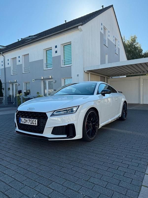 Weiß Gebraucht 2020 Audi TT S-Line Coupé | 29.500 € - Bild 1/4