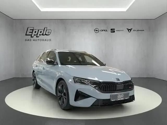 Grau Neu 2025 Skoda Octavia RS Kombi | 39.490 € (Superpreis) - Bild 1/4