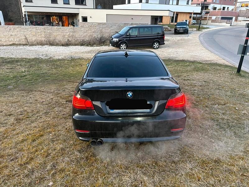 Gebraucht BMW 525 218 PS (160 kW) 2008 Schwarz Limousine