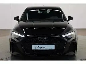 Neu Audi RS3 Sport 400 PS (294 kW) 2025 Schwarz Limousine