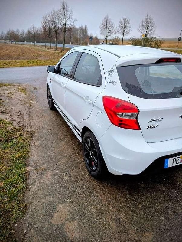 Gebraucht Ford Ka ST 69 PS (50 kW) 2017 Blau Limousine