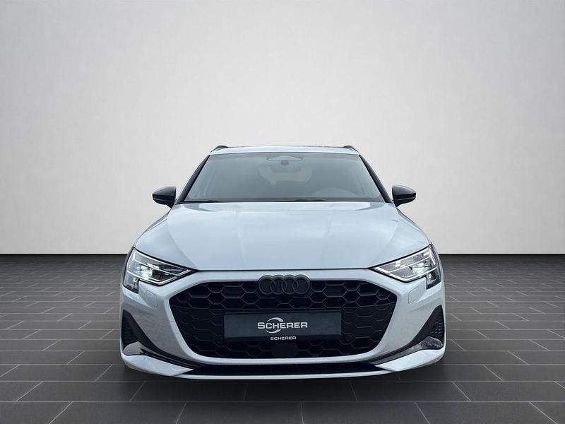 Gebraucht Audi A3 Advanced Plus 204 PS (150 kW) 2026 Gletscherweiß metallic (metallic) Limousine