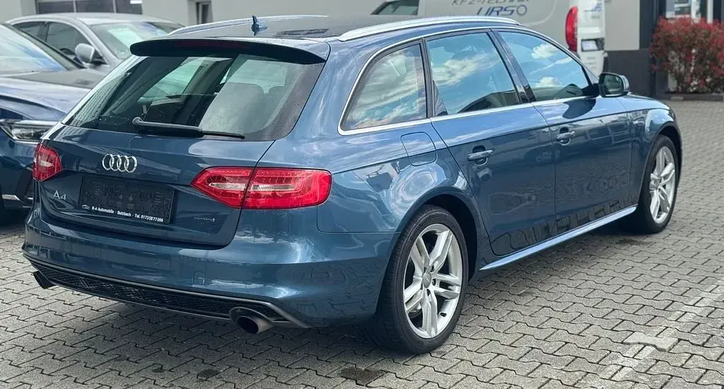 Gebraucht Audi A4 S-Line 224 PS (164 kW) 2015 Utopiablau Kombi