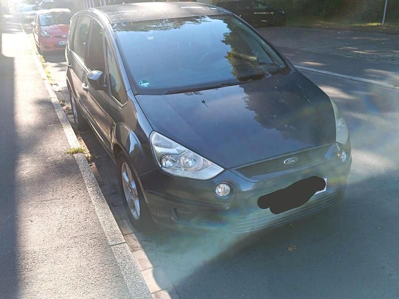 Grau Gebraucht 2008 Ford S-MAX S Van / Kleinbus | 4.300 € - Bild 1/4