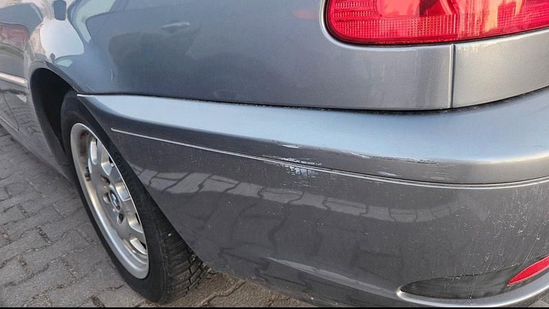 Second-hand BMW 318 143 CP (105 kW) 2003 Albastru Coupe