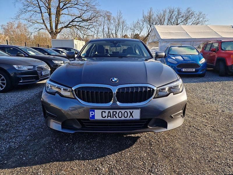 Gebraucht BMW 318 Advantage 150 PS (110 kW) 2021 Mineralgrau Limousine