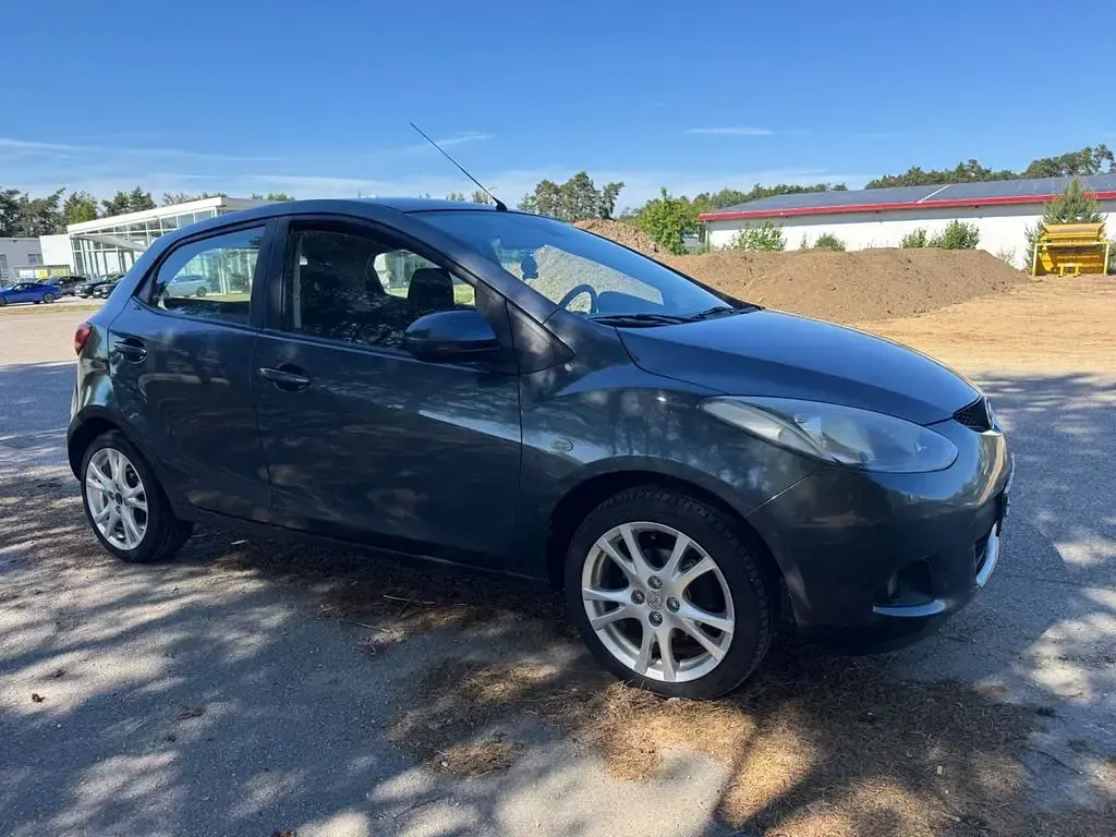 Używany Mazda 2 103 KM (75 kW) 2008 Szary Hatchback