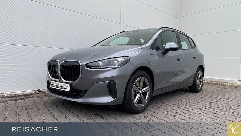 Gebraucht BMW 225 Active Tourer Efficient Dynamics 245 PS (180 kW) 2023 Skyscraper grau metallic Van / Kleinbus