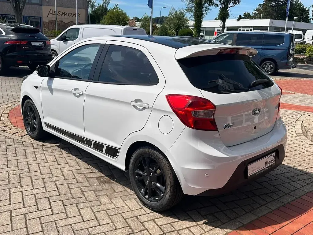 Gebraucht Ford Ka Plus 86 PS (63 kW) 2018 Weiß Kleinwagen