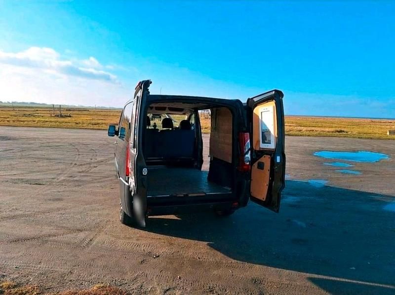 Second-hand Citroën Jumpy 128 CP (94 kW) 2012 Negru Monovolum