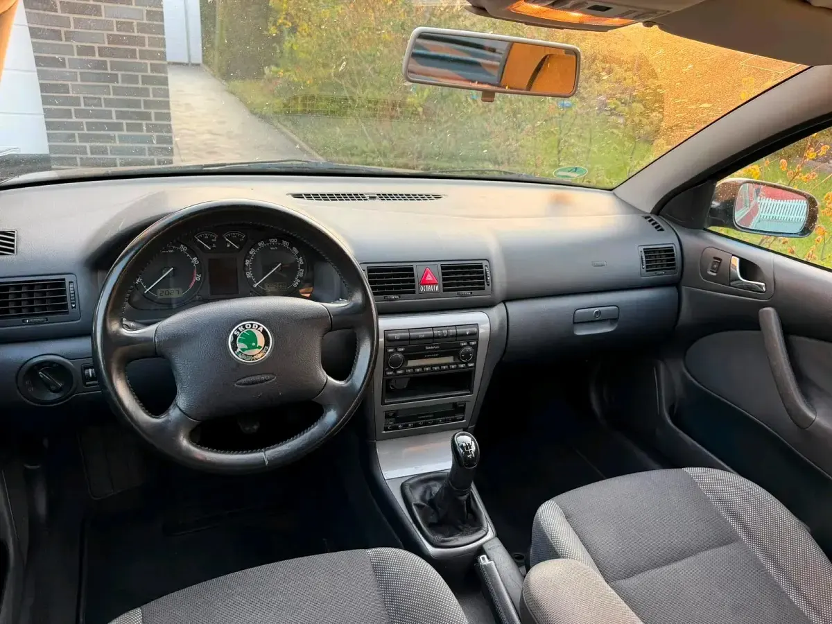 Gebraucht Skoda Octavia 115 PS (84 kW) 2004 Schwarz Limousine