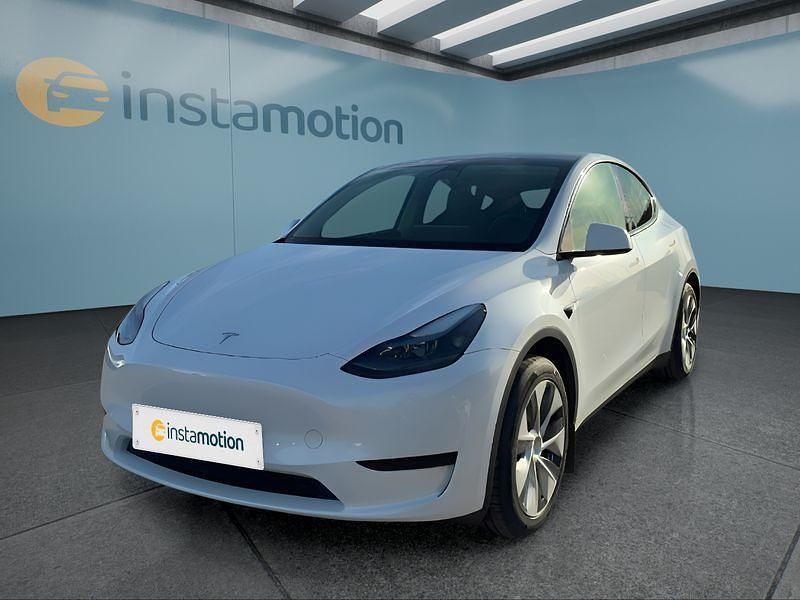 Weiß Gebraucht 2023 Tesla Model Y RWD SUV | 32.049 € (Guter Preis) - Bild 1/4