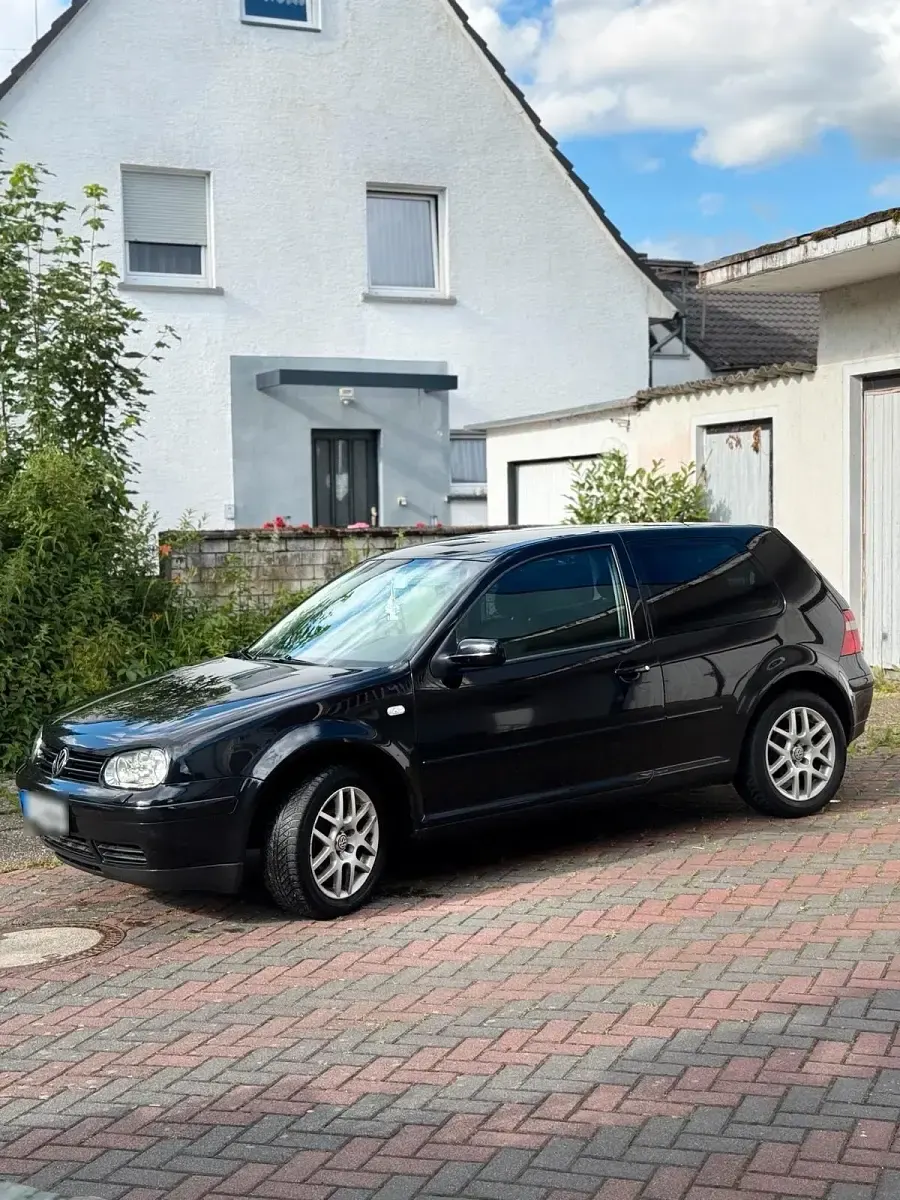 Gebraucht VW Golf IV 101 PS (74 kW) 2004 Schwarz Kleinwagen