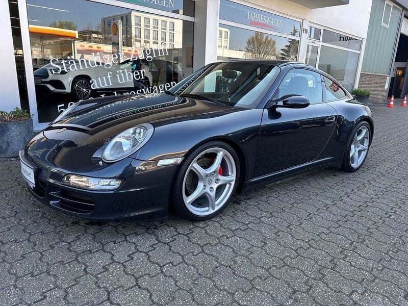 Atlasgrau metallic Gebraucht 2006 Porsche 911 Carrera 4 Coupé | 47.997 € (Fairer Preis) - Bild 1/4