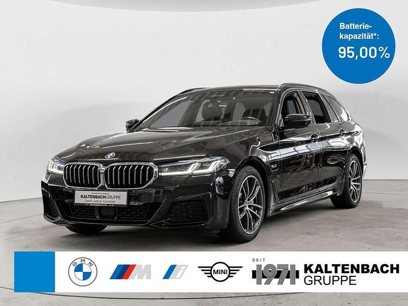 Schwarz Gebraucht 2022 BMW 520 M Sport Kombi | 31.890 € (Etwas zu teuer) - Bild 1/2