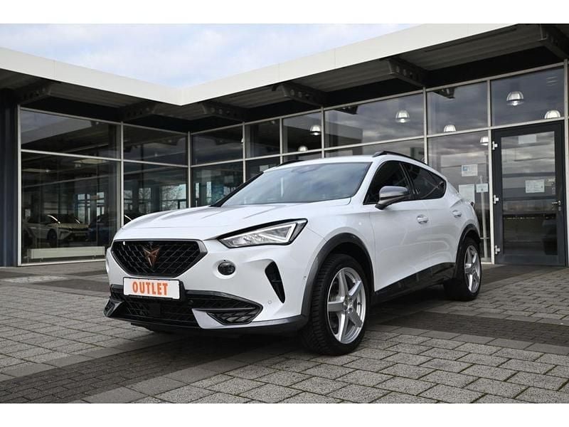 Weiss Gebraucht 2023 Cupra Formentor SUV | 26.990 € (Guter Preis) - Bild 1/4