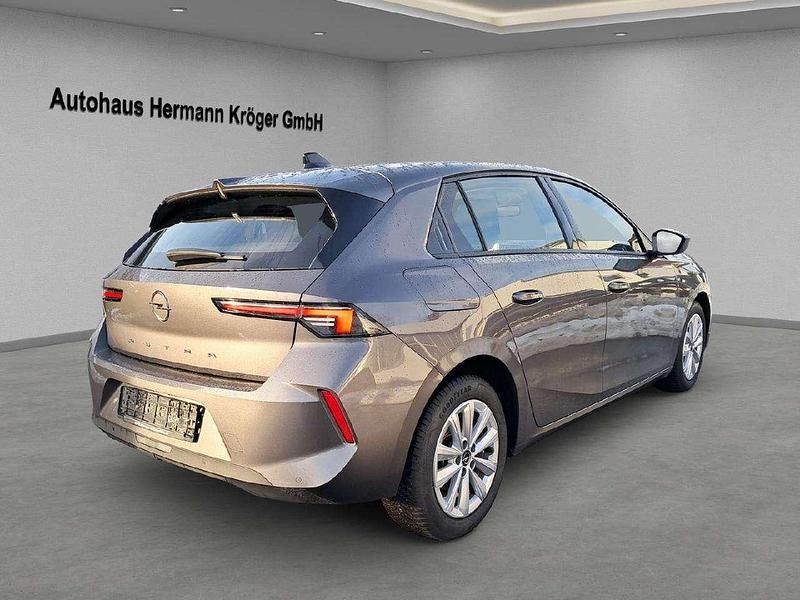 Gebraucht Opel Astra Enjoy 110 PS (80 kW) 2022 Mondstein grau/e:vulkan grau Limousine