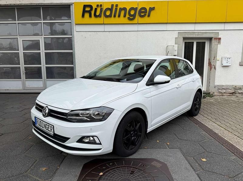 Pure white Gebraucht 2020 VW Polo Comfortline Kleinwagen | 12.480 € (Guter Preis) - Bild 1/4