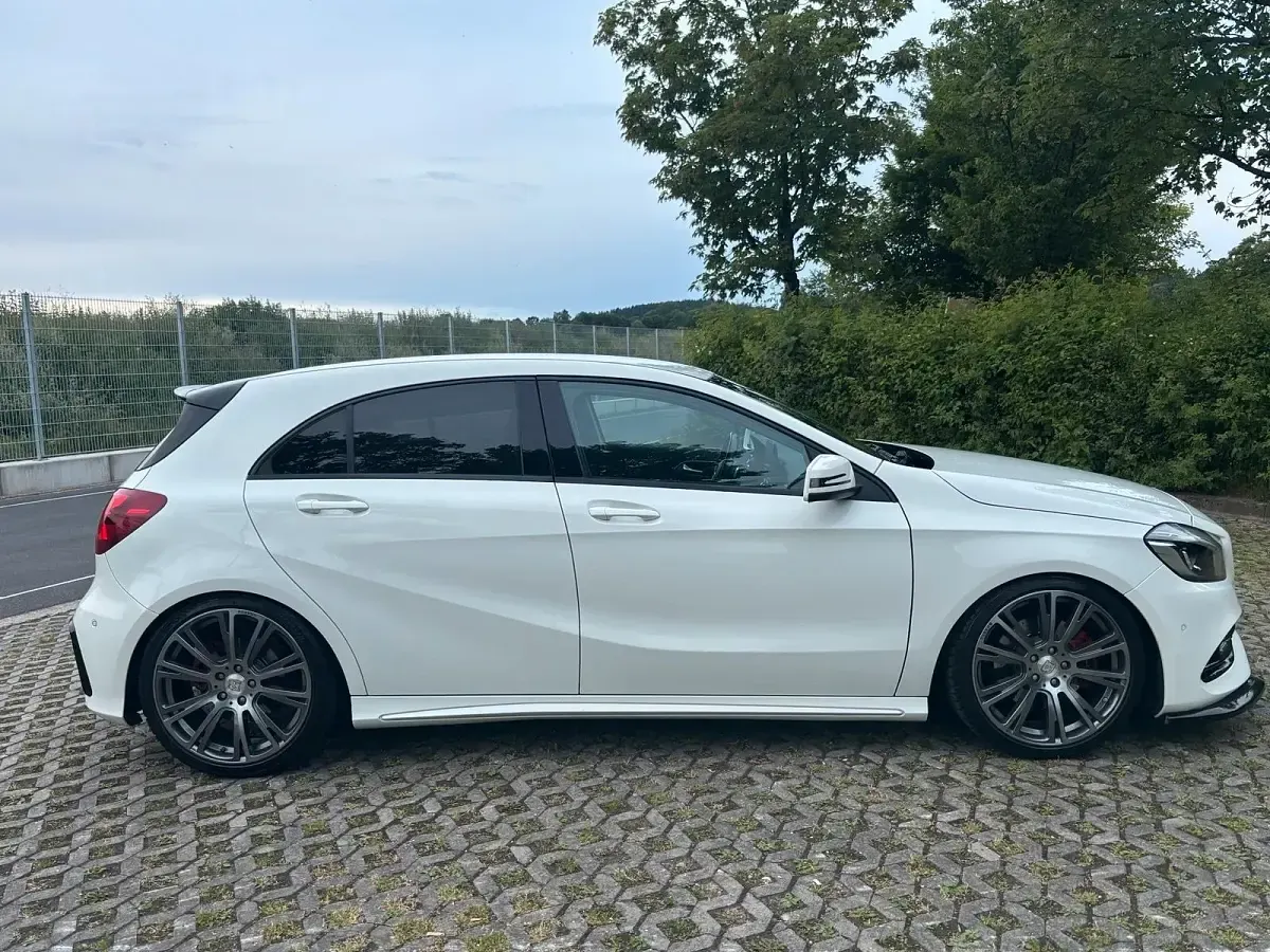 Gebraucht Mercedes A250 218 PS (160 kW) 2016 Weiß Kleinwagen