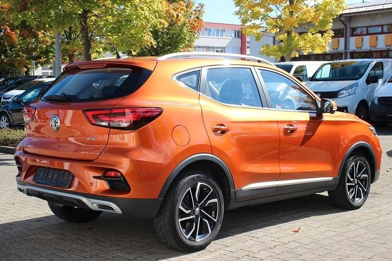 Gebraucht MG ZS Luxury 111 PS (81 kW) 2023 Orange SUV