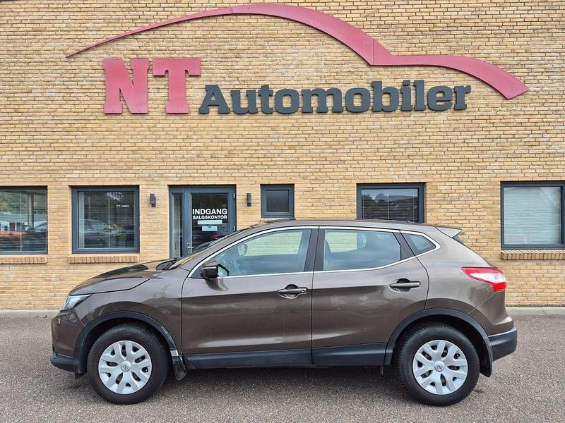 Braun Gebraucht 2014 Nissan Qashqai Visia SUV | 6.500 € (Superpreis) - Bild 1/4