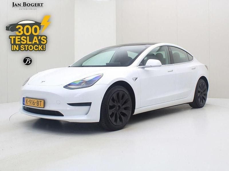 Gebraucht Tesla Model 3 Standard Range 225 kW (306 PS) 2020 Weiß Limousine