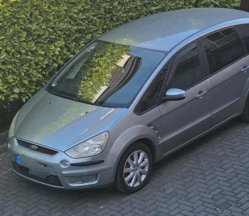 Silber Gebraucht 2007 Ford S-MAX S Van / Kleinbus | 1.800 € (Guter Preis) - Bild 1/4