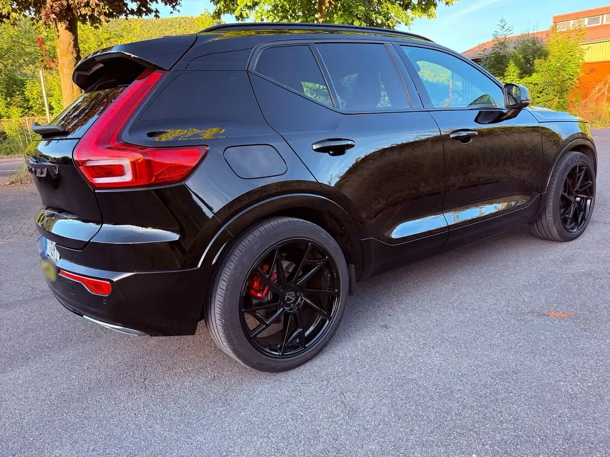 Gebraucht Volvo XC40 R-Design 190 PS (139 kW) 2019 Schwarz SUV