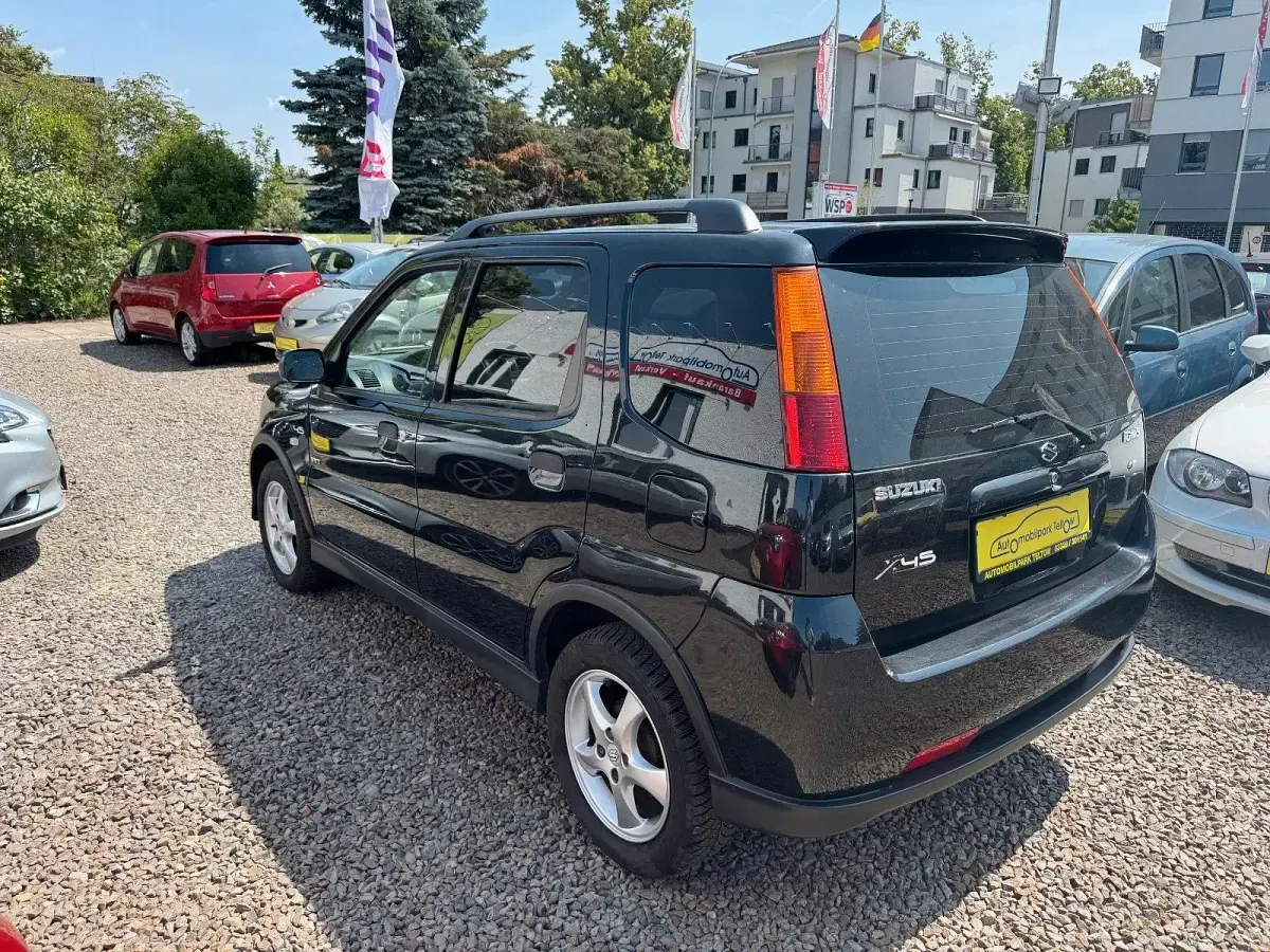 Gebraucht Suzuki Ignis 94 PS (69 kW) 2008 Schwarz Kleinwagen