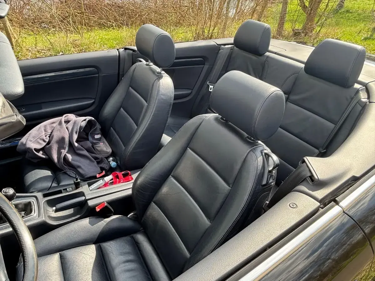 Second-hand Audi Cabriolet 170 CP (125 kW) 2002 Negru Cabrio