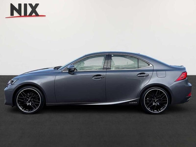 Gebraucht Lexus IS300h Luxury Line 223 PS (164 kW) 2019 Grau Limousine