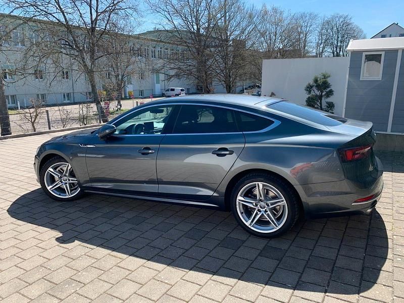Grau Gebraucht 2017 Audi A5 Sportback S-Line Limousine | 20.450 € (Superpreis) - Bild 1/4