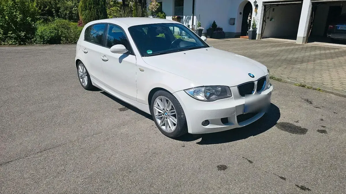 Gebraucht BMW 120 170 PS (125 kW) 2007 Weiß Kleinwagen