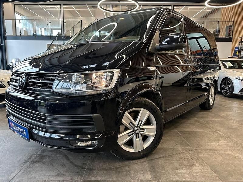 Deep black pearl Gebraucht 2016 VW Multivan Comfortline Van | 22.599 € (Superpreis) - Bild 1/4