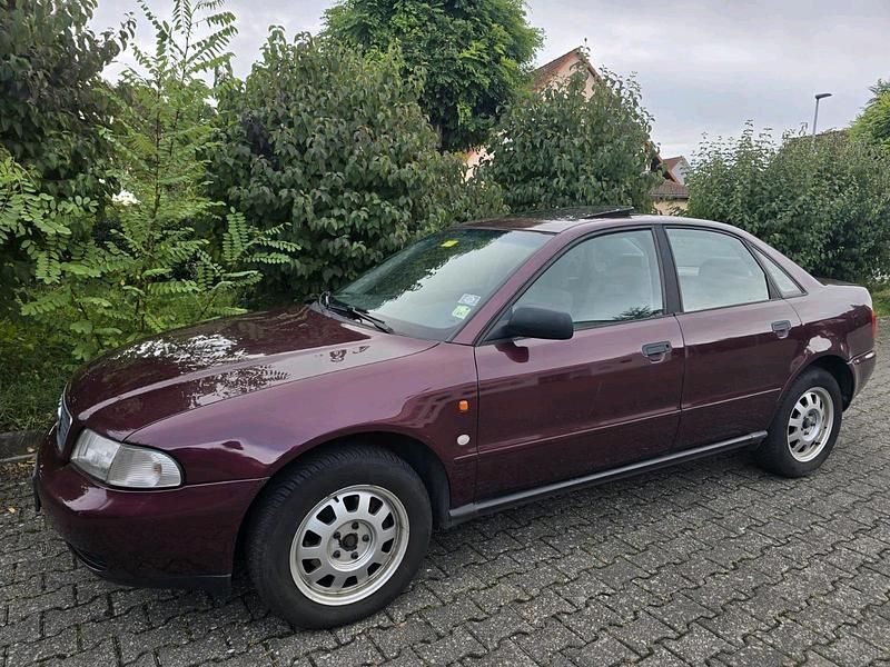 Rot Gebraucht 1996 Audi A4 Limousine | 799 € (Superpreis) - Bild 1/4
