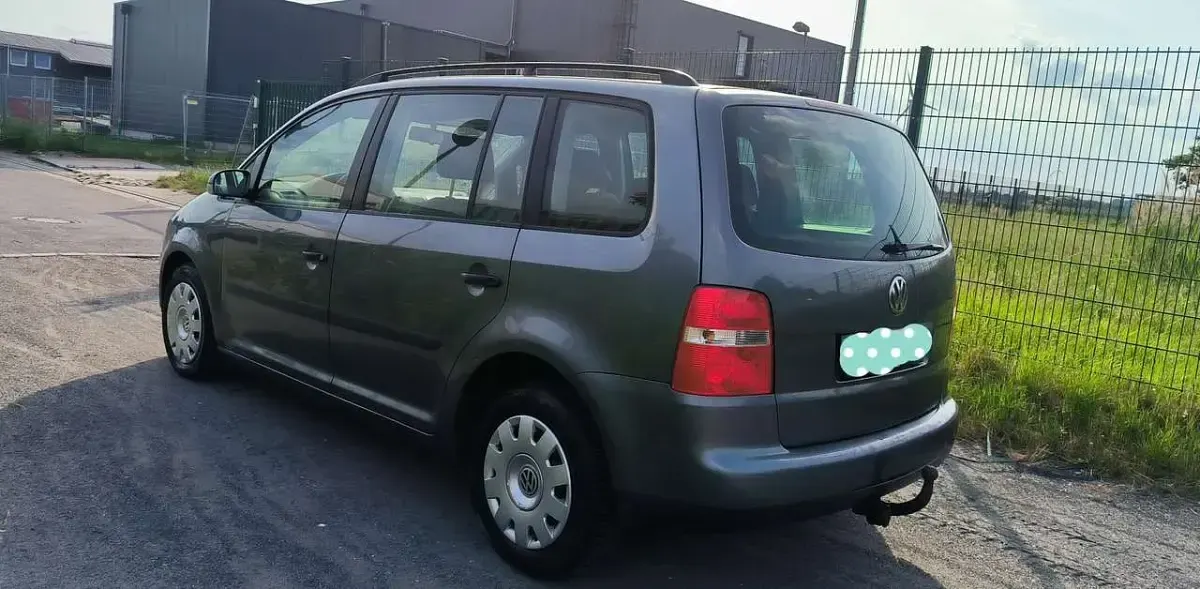 Gebraucht VW Touran Trendline 101 PS (74 kW) 2004 Van / Kleinbus