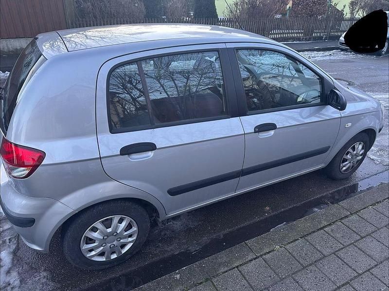 Gebraucht Hyundai Getz 63 PS (46 kW) 2005 Silber Kleinwagen