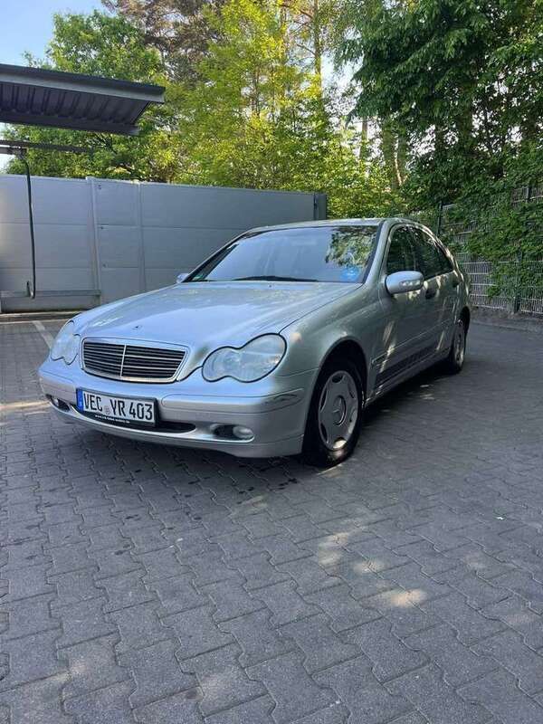 Gebraucht 2003 Mercedes C200 Limousine | 1.390 € (Guter Preis) - Bild 1/4